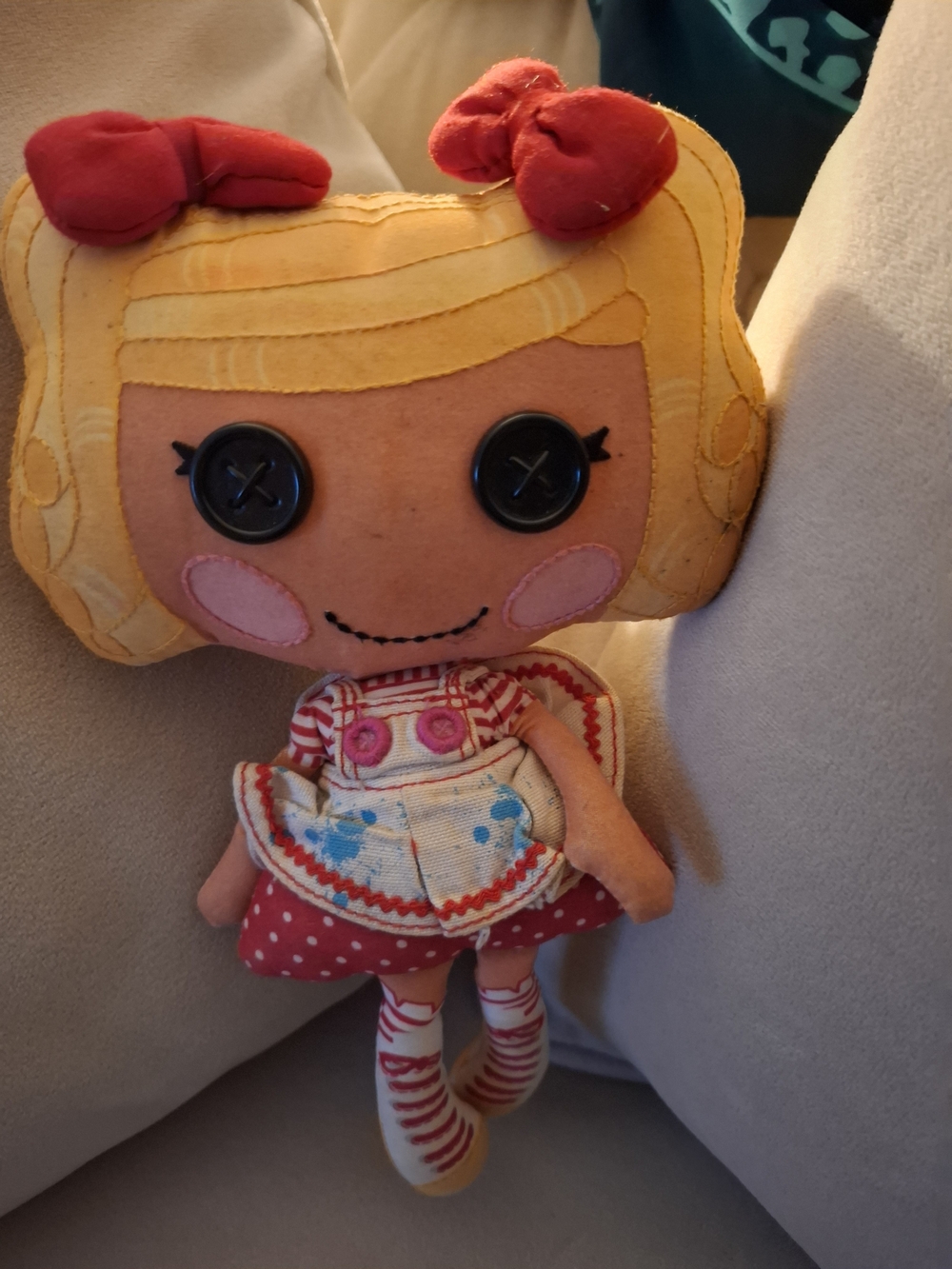 Lalaloopsy 6 Inc-Style Blonde Button-Eye Doll with Red Accents